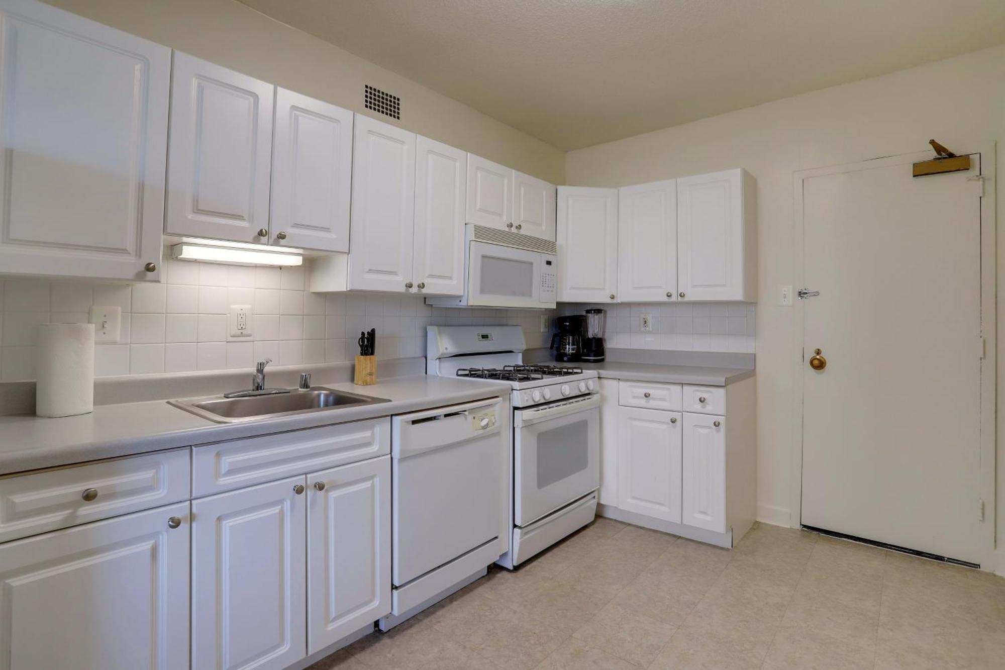 Fantastic 2 Bedroom Apartment With Gym At Arlington Exterior photo